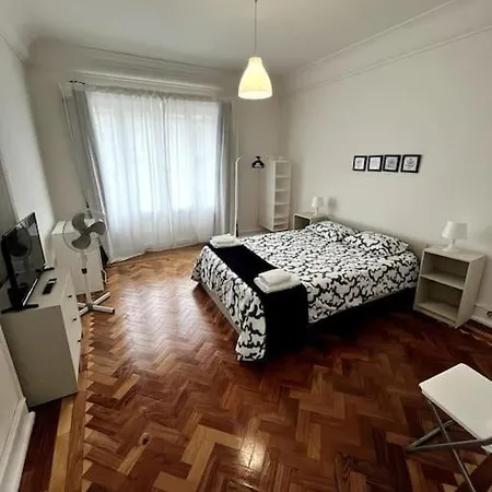 Solo Grande Con Balcon Privatunterkunft Lissabon