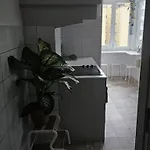 Homestay Solo Grande Con Balcon